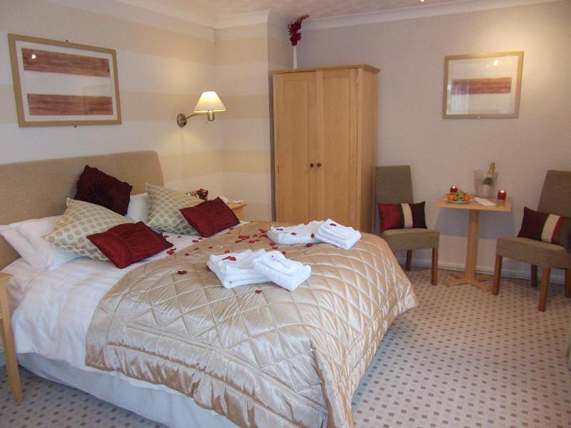 Ashburnham Hotel - Genel