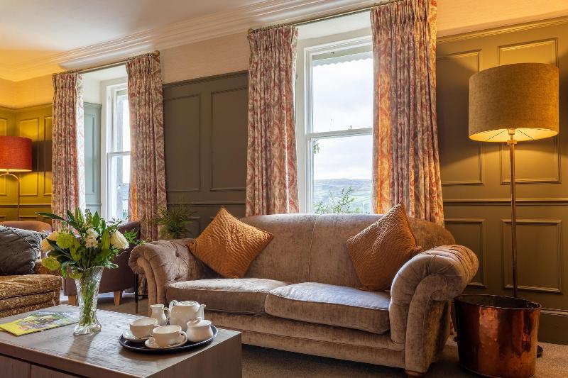 The Burgoyne Hotel - Bar