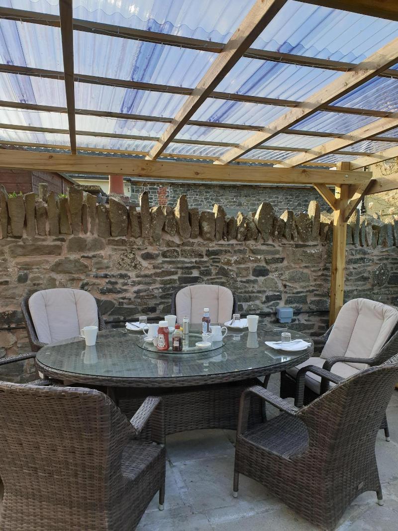 Bronwye Guest House - Genel