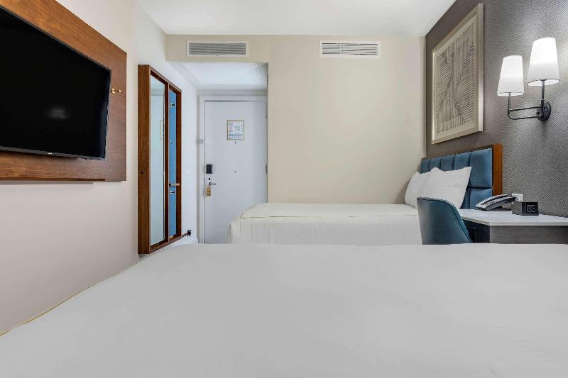 The Draper New York, Tapestry Collection By Hilton - Oda