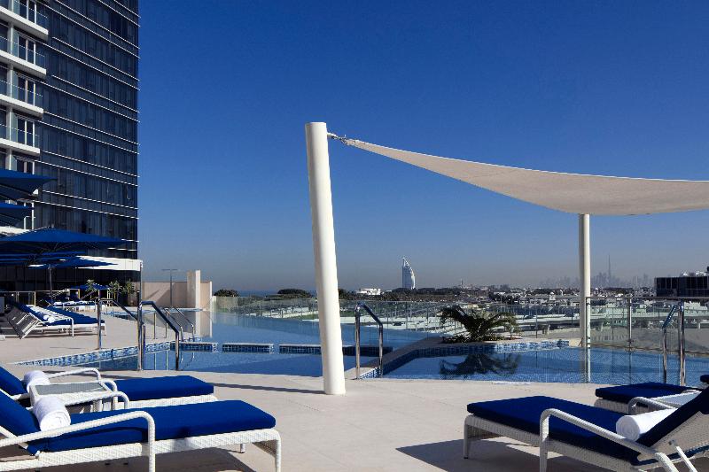 Avani Plus Palm View Dubai Hotel and Suites - Havuz