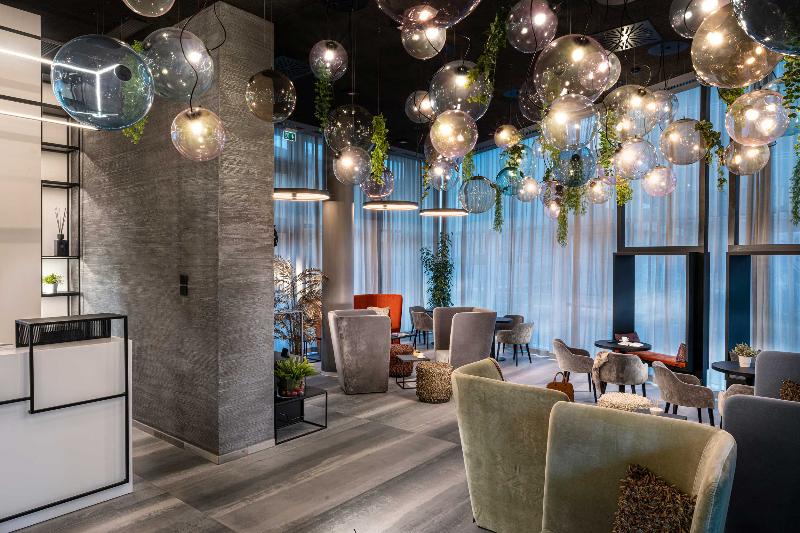 J44 Lifestyle Hotel - Lobi