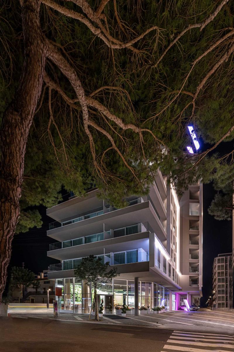 J44 Lifestyle Hotel - Genel