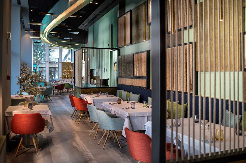 J44 Lifestyle Hotel - Restoran