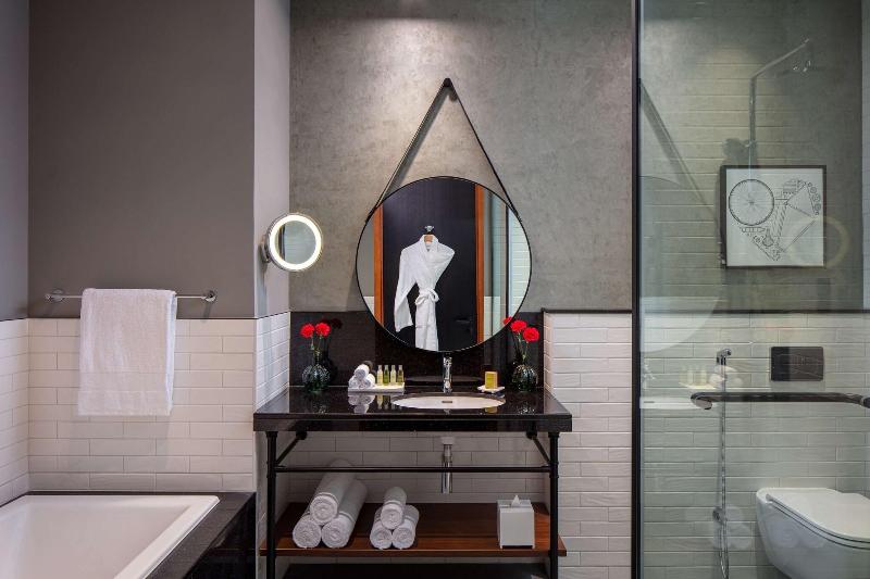 DoubleTree by Hilton Dubai M Square - Oda