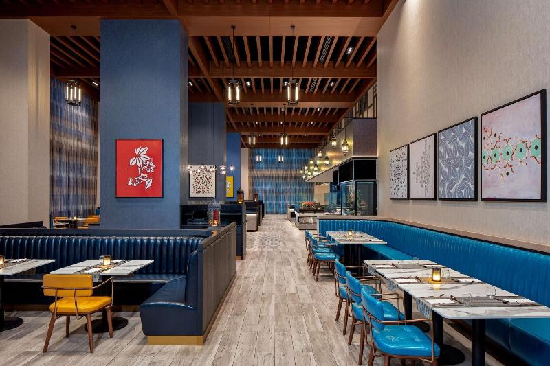 DoubleTree by Hilton Dubai M Square - Restoran