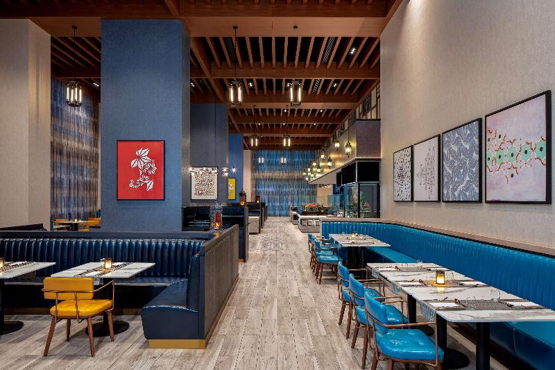 DoubleTree by Hilton Dubai M Square - Restoran