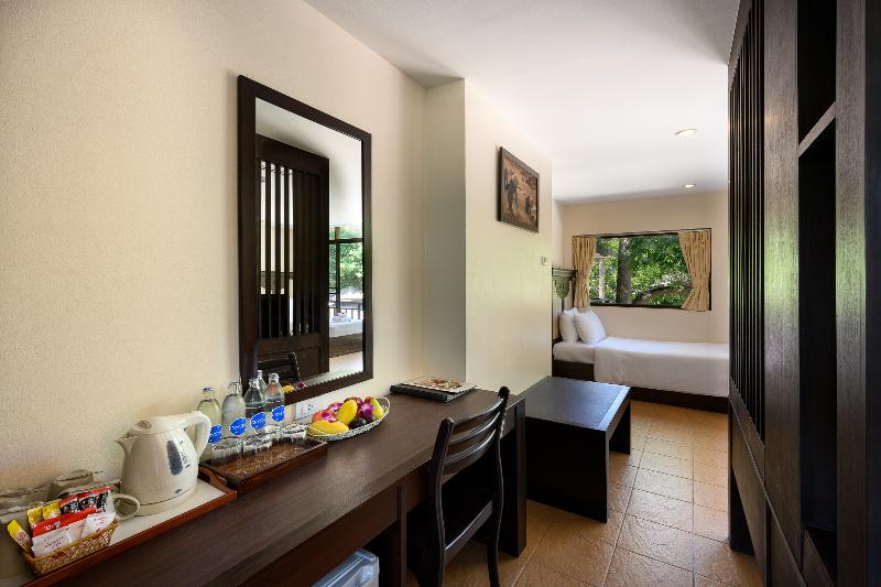 Patong Lodge Hotel - Oda