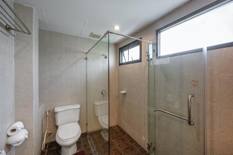Patong Lodge Hotel - Oda