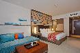 Holiday Inn Resort Phuket Patong oda fotoğrafı