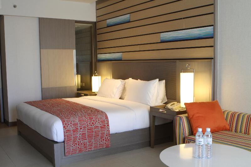 Holiday Inn Resort Phuket Patong - Oda