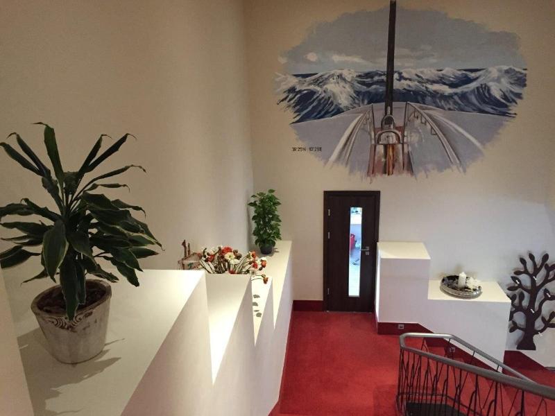 Home Hotel - Lobi