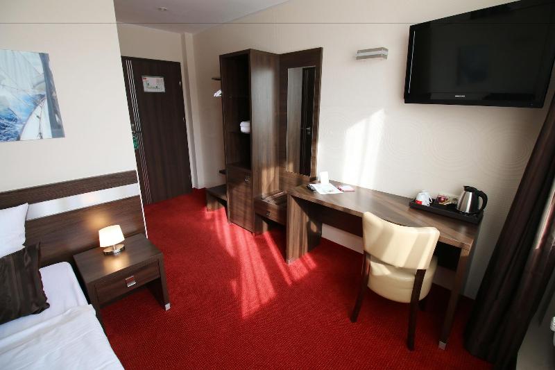 Home Hotel - Oda