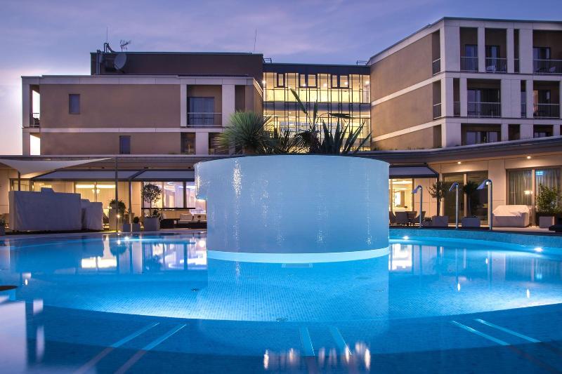 Aura Hotel - Adults Only - Oda
