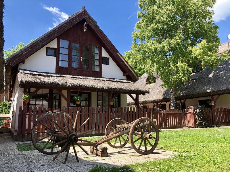 The Houses of History - anno 1830 - Teras