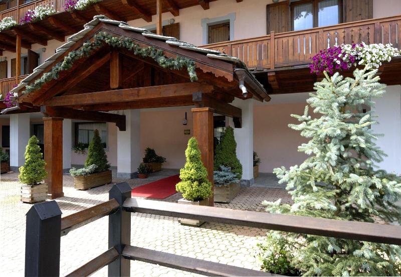 Hotel De Champoluc - Genel