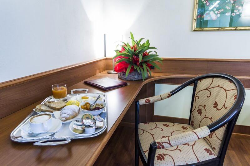 Hotel Melas - Oda