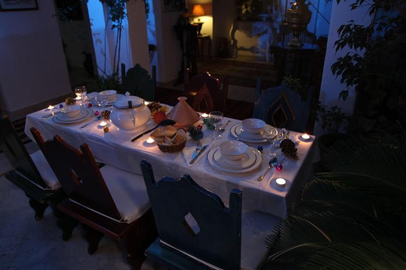El Patio Courtyard House - Restoran