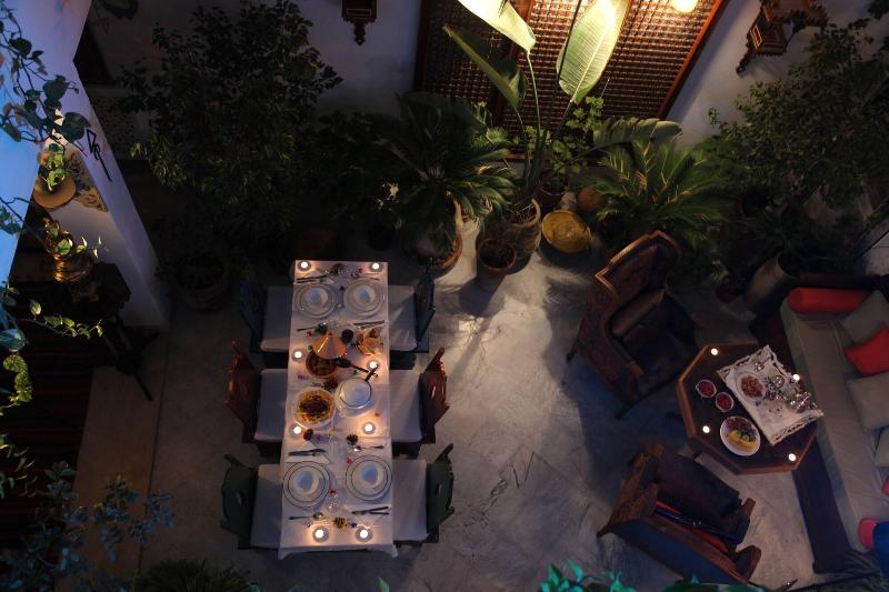 El Patio Courtyard House - Restoran