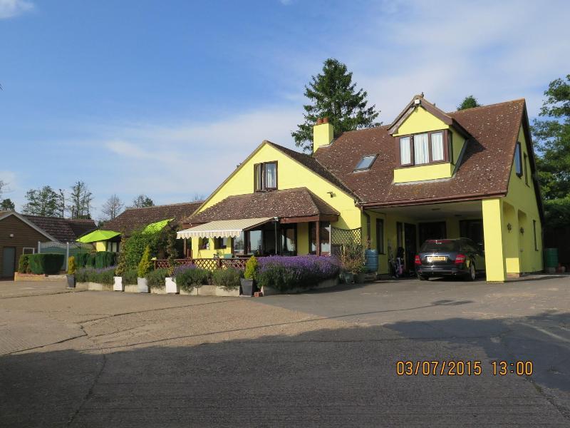Gosfield Lake Resort - Genel
