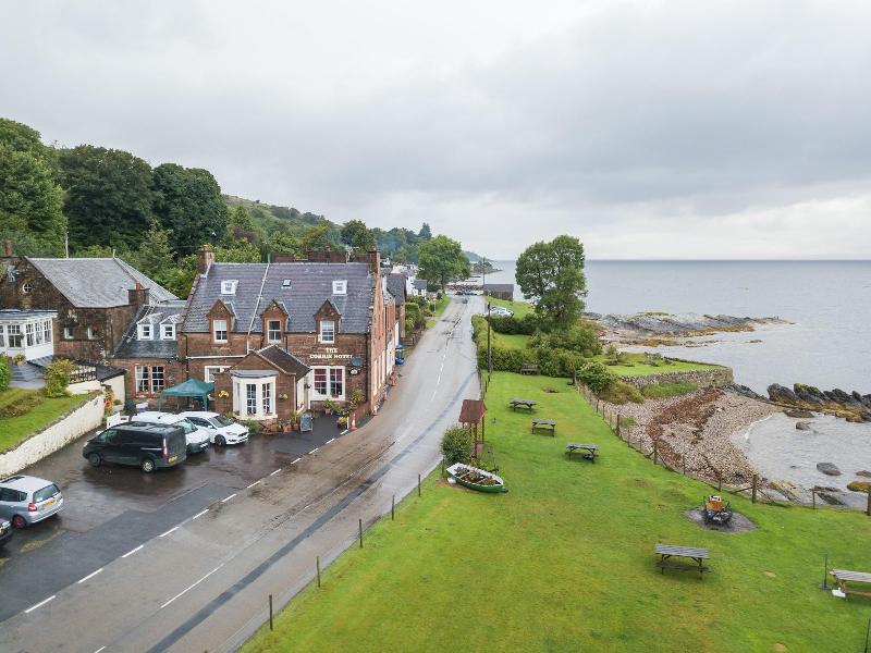 Corrie Hotel - Genel