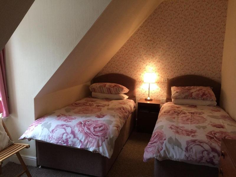 Corrie Hotel - Oda