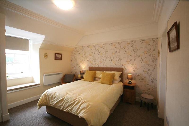 Corrie Hotel - Oda