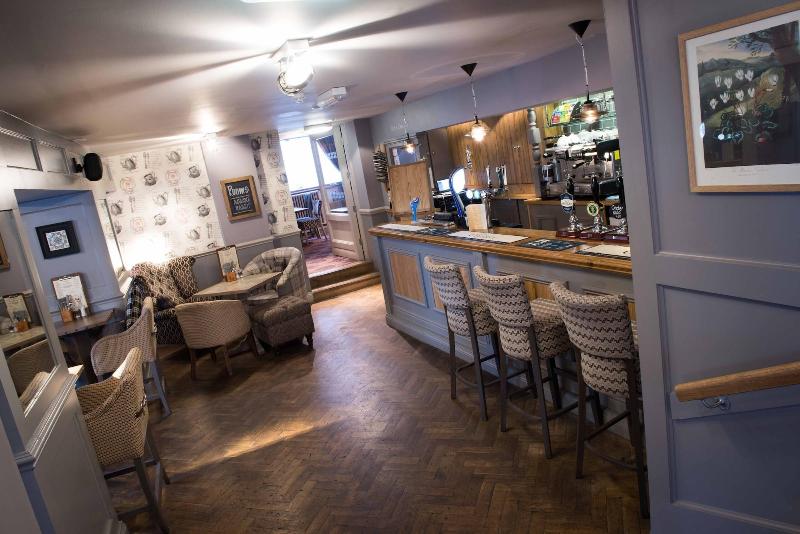 The County Hotel - Bar