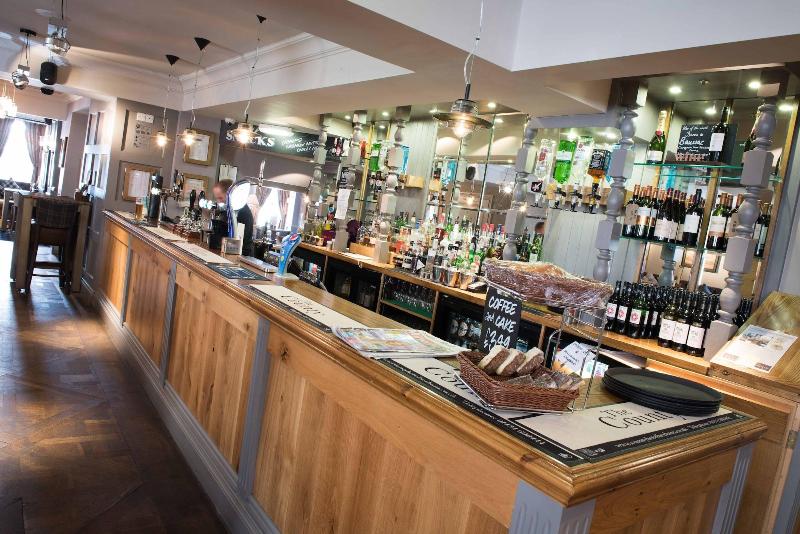 The County Hotel - Bar