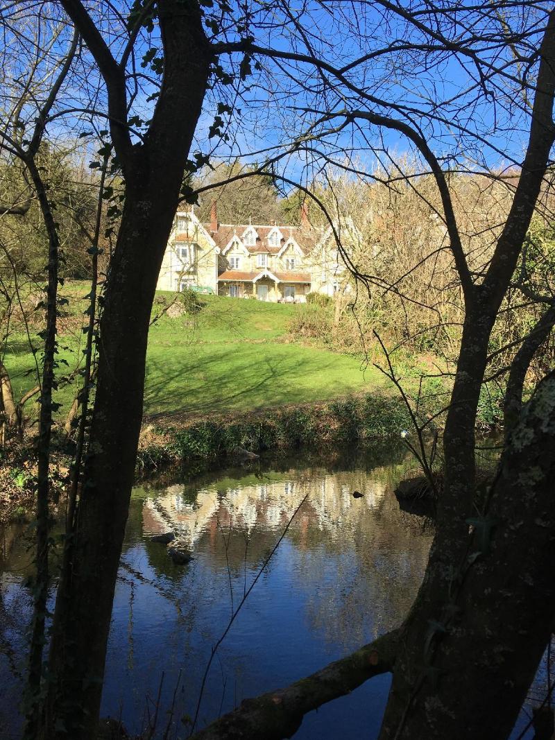 Lisle Combe - Genel