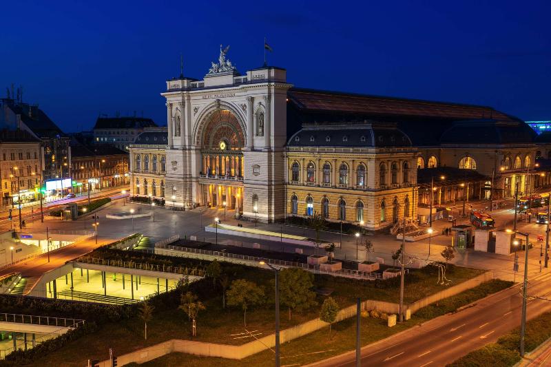 Intercityhotel Budapest - Genel