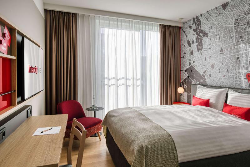 IntercityHotel Wiesbaden - Oda