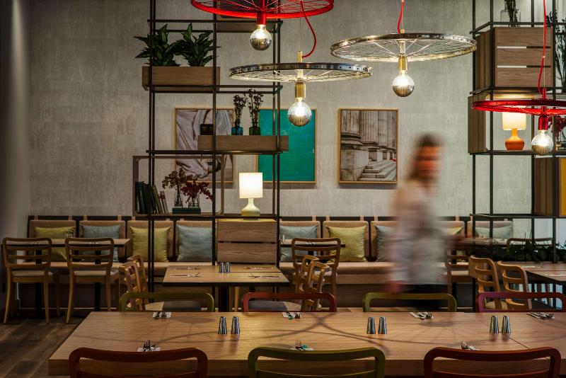 IntercityHotel Wiesbaden - Restoran
