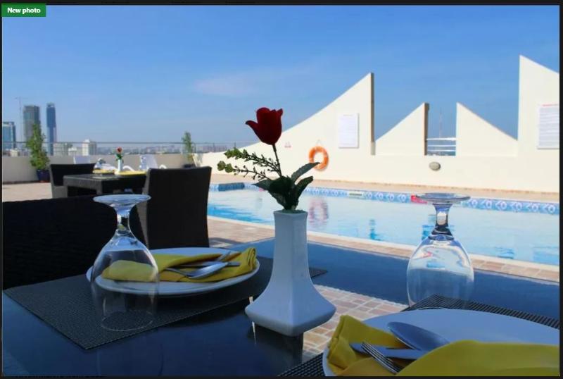 Skylark Hotel Apartments - Havuz