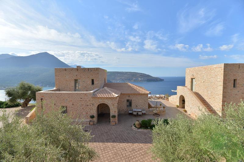 Akrolithi Boutique Hotel & Suites - Genel
