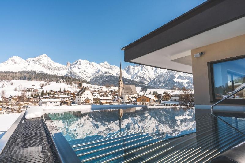 die HOCHKÖNIGIN – Magic Mountain Resort - Havuz
