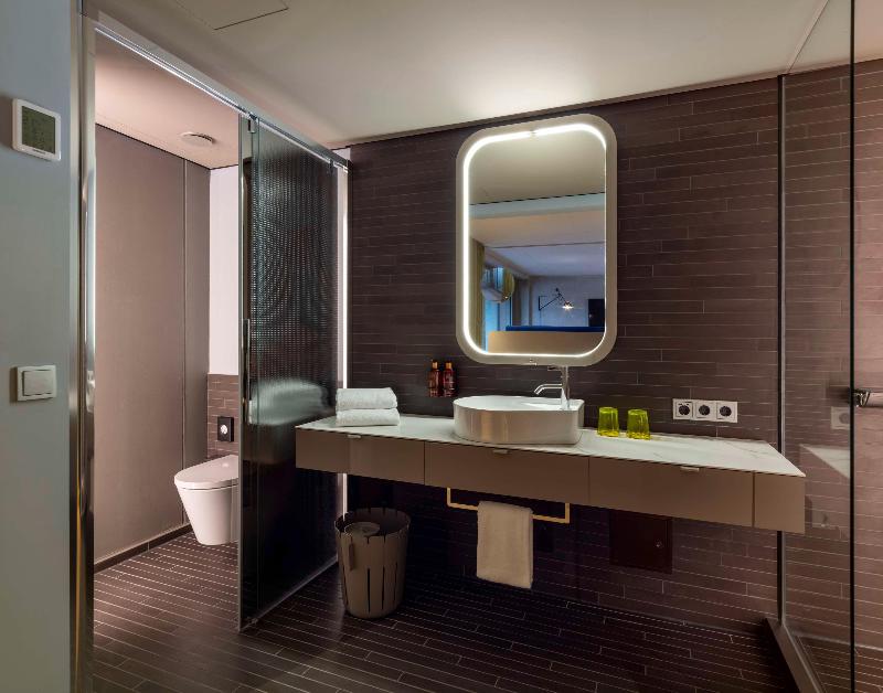 b'mine Duesseldorf, WorldHotels Crafted - Oda
