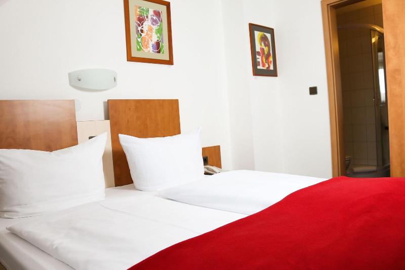City Hotel Journal - Oda