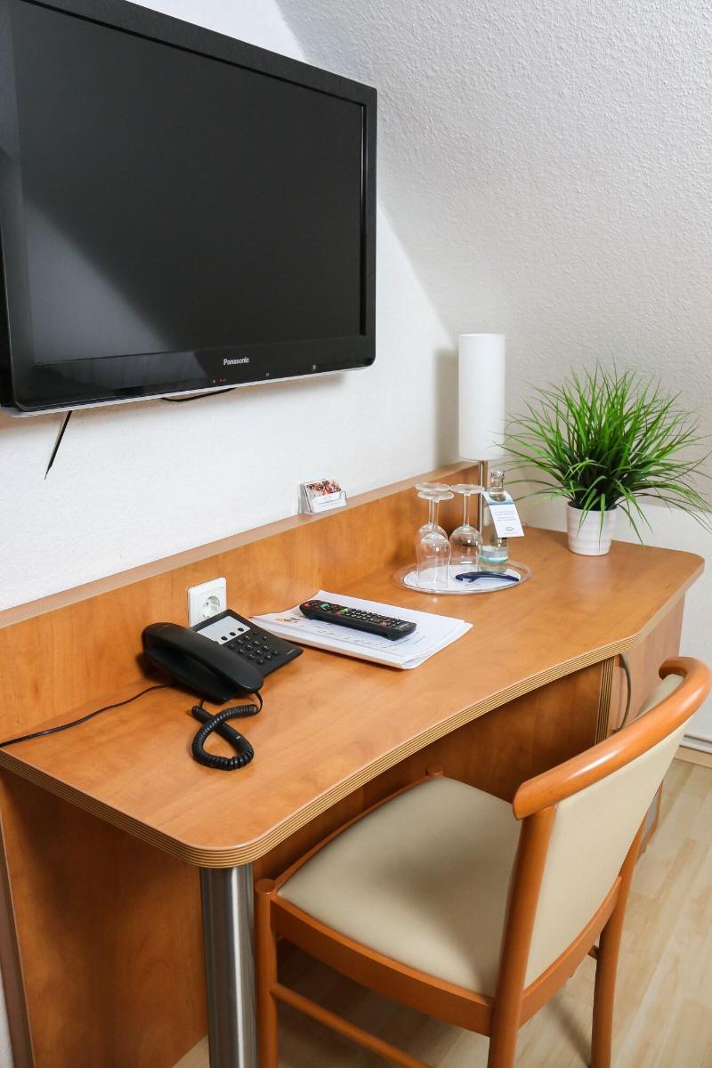 City Hotel Journal - Oda