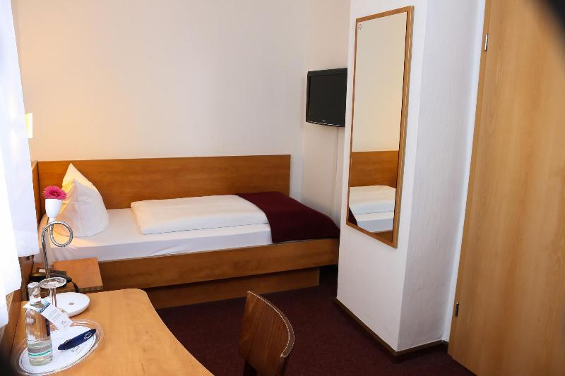 City Hotel Journal - Oda