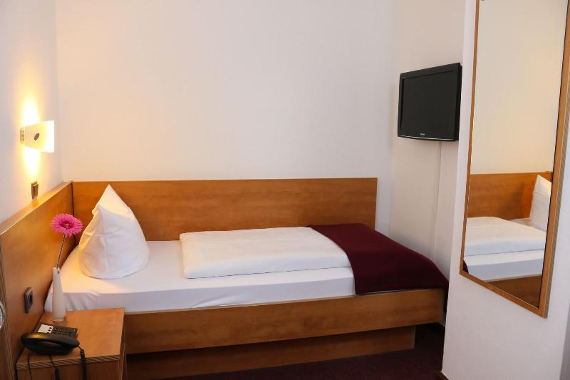 City Hotel Journal - Oda