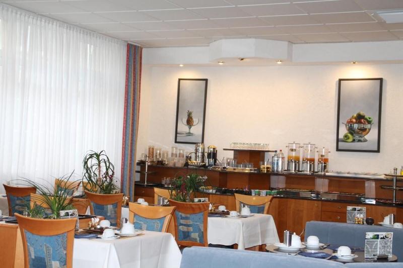 Hotel Riesenjunior By Trip Inn - Restoran
