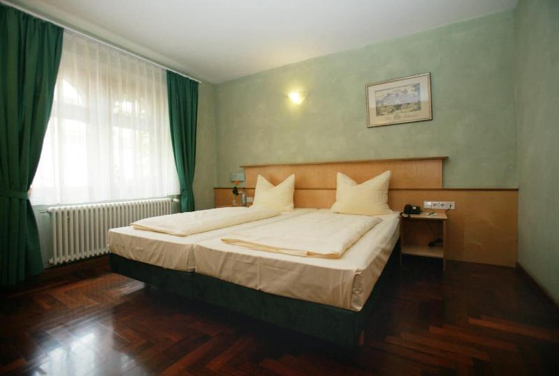 Hotel Hoepfner Burghof - Oda