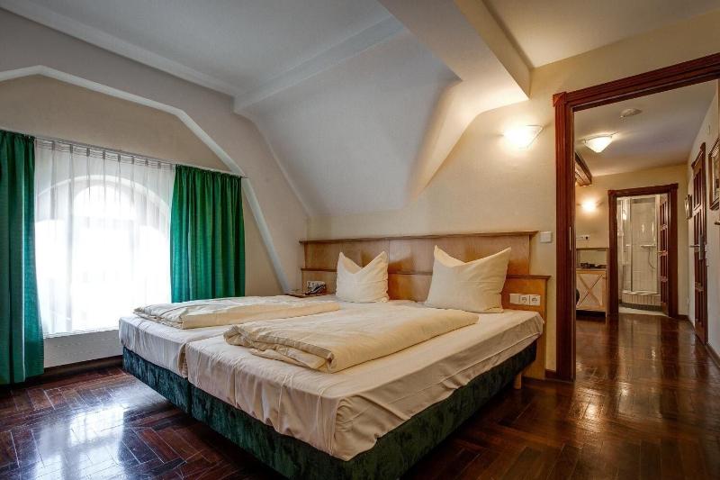 Hotel Hoepfner Burghof - Oda