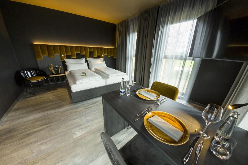 My Home My Hotel Rosenheim - Oda