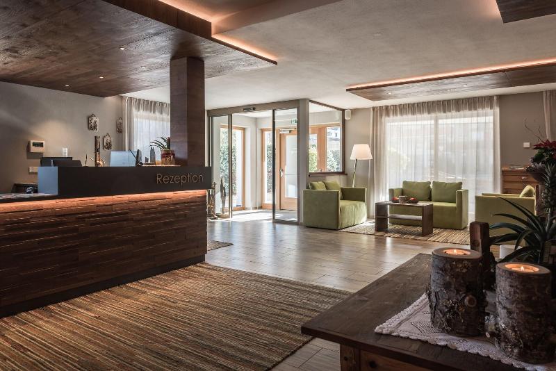 Hotel B&B Feldmessner - Lobi