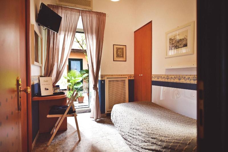 Hotel Carmel Roma - Oda