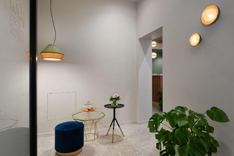 Velvet Grey Boutique Hotel - Lobi