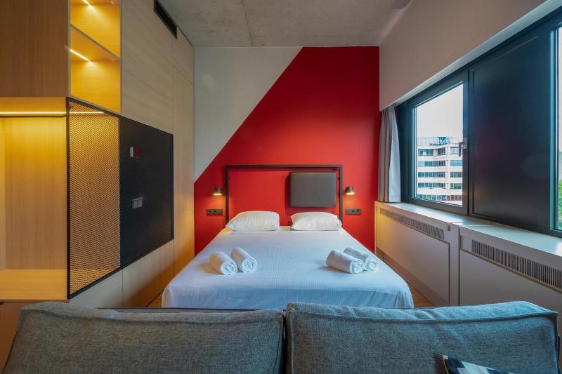 Via Suites - Oda
