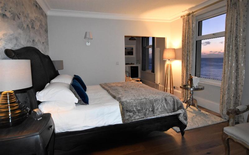 Watersmeet Hotel - Genel